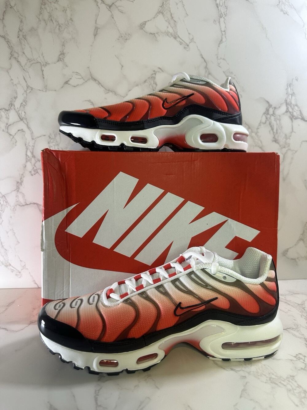 Nike Air Max Plus FD9768-100 White Red Running Shoes Size 5.5Y Fits Women's 7